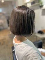 ツムグ 代官山店(TUMUGU)&nbsp;大人可愛い前髪×艶髪×白髪ぼかしグレーベージュことりベージュ