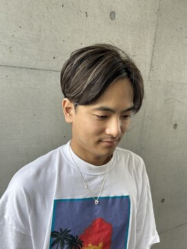 アチーブ ヘア デザイン(achieve hair design) #外国人風ハイライトナチュラルセンターパートウルフマッシュ