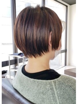 フロア(FLOOR) #前上がりボブ#優しいイメージ#えりあしすっきり