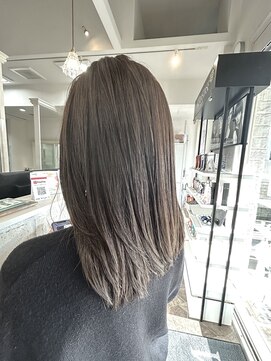 パルファン ヘアアンドスパ(PARFUM HAIR&SPA) グレージュ