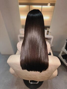 ティア(Tiia) 髪質改善×プラチナムストレート