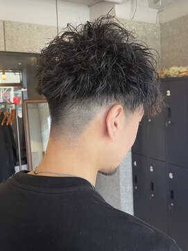 リンダテーラ(Linda tela) 【札幌白石】スパイラル/刈り上げ/メンズパーマ