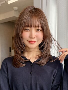 オムニス 表参道(Omnis) ハッシュカットミディアムレイヤーカット表参道ベージュ髪質改善