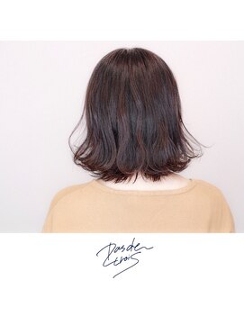 パドトロワ(Pas de trois) 新潟×外ハネ×ウェーブ×切りっぱなしロブ