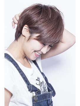 ミエル ヘア 新宿(miel hair) 〈mielhair新宿〉クール　ショート　艶髪　ＴＯＫＩＯ