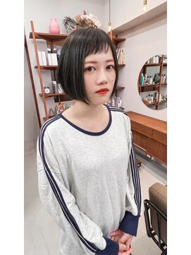 ライカ(laica) 10代20代30代40代小顔似合わせボブショートまとまるボブウルフ