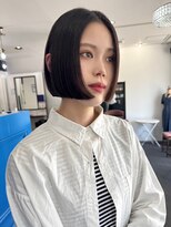 ナービス(NARVIS) 透明感/スタイリッシュショートボブ/センターパート