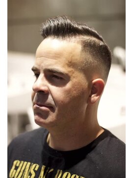 キングスマントーキョー 府中店(KINGSMAN TOKYO) アップバング / ツーブロック / スキンフェード 【府中】