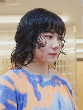 ワビ(wabi) ミディアムレイヤー×パーマ