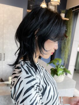 リノショアーズ 日本大通り店(RINOSHORES) "横浜日本大通り"『落ち着いた都会の色を纏う大人洗練スタイル