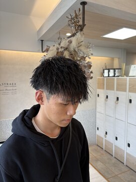 ヘアーガーデン アストレア(HAIR GARDEN ASTRAEA) イナズマツイスト