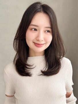 アグノス 青山(Agnos) 大人可愛い美髪レイヤーカットナチュラルカールダークブルー