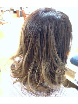 グロウ(Grow) グレージュグラデーション