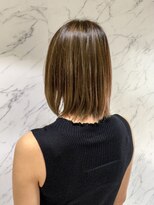 パティオン(PATIONN)&nbsp;ダブルカラーで立体感と透明感が際立つ夏のリラクシーボブ☆