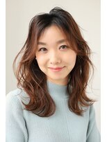 エクリ 麻布十番(equri)&nbsp;大人女子のキレイめレイヤーウルフ