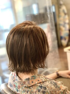 1+ アンプリュス(Unplus) 切りっぱなしボブ/市川/市川駅北口/市川真間/