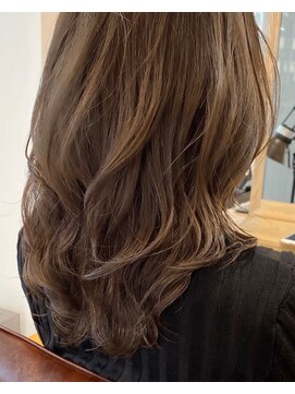 サードバイローラン(THiRD by ROULAND) 【THiRD】ホワイトグレージュエアリーミディ