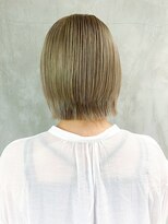 アイティーバイアルバム 松戸店(IT by ALBUM)&nbsp;ウルフベージュ_外ハネボブセクションカラー_ba363041