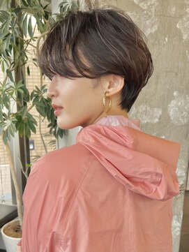ロビー 表参道(ROBBY) ウェーブショート／前髪あり／表参道／30代40代50代