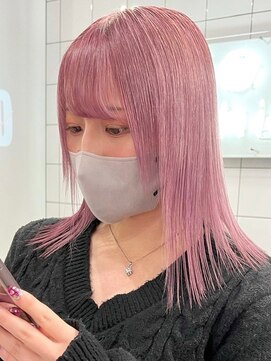 ウィコ 新宿(WICO) ホワイトペールピンク[ケアブリーチ/ペールベージュ/新宿駅]