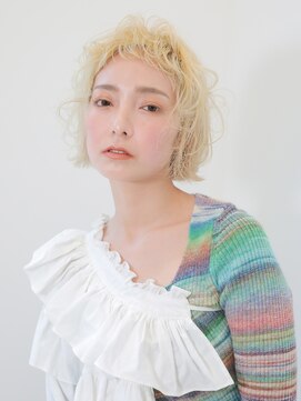 ラックスビー サファリ 阿倍野ルシアス店(LUXBE SAFARI) ブロンドショートボブ《LUXBE》