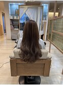 ふんわりカールヘルシースタイルルーズヘアラベンダーベージュ