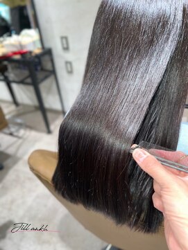 ジル アンク(Jill ankh) 《姫路　Jillankh》ダークブラウン　髪質改善カラー　暗髪