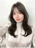 ミディアムレイヤー 韓国ヘア アッシュ グレージュ 韓国風巻き