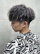 ダズルヘアーエイチ(DAZZLE hair H)&nbsp;ツイストスパイラルホワイトメッシュマッシュ