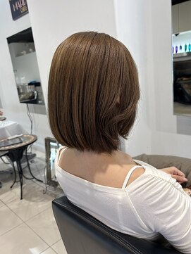 ノア(no_a) ブリーチなしミルクティ×大人ボブ