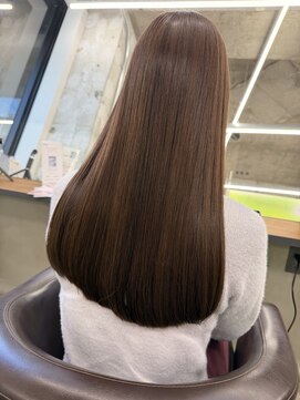 ネウィ 天王寺(newi) 大人な印象！ツヤツヤベージュ