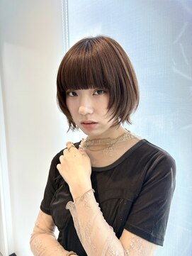 リリアーナ(LILIANA) レイヤー　フェイスレイヤー　レイヤーボブ　くびれボブ　ボブ