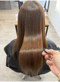 白髪染めをやめたい方へ【育てる大人カラー】