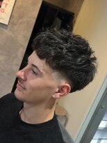 メグロバーバーショップロッポンギ 目黒六(MEGURO BARBER SHOP 6PPONGI) ドロップフェード/フレンチクロップ/外国人フェード
