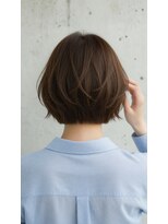 コートフィールエー(CO_T feel.a)&nbsp;透明感カラー×無造作パッツン前髪の抜け感ショート