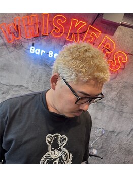 ウィスカーズ(Whiskers)の写真/ブリーチと同時施術OK！流行りのドリルパーマでセットも楽になります。