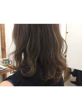 キー(kii) グレージュハイライト