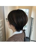 耳かけショートスタイル