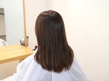 オゾニコヴィアーレ(OZONICO viale)の写真/一人一人のお悩みや髪質に合わせて施術。素髪へ導く、髪質改善トリートメント“ハイパーインプルーブ”！