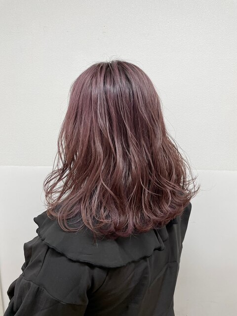 ダークパープルハイトーンミディアムヘアピンク