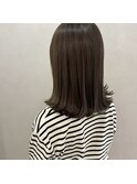 【＆ONE 自由が丘】くすみベージュ × 切りっぱなしミディアム