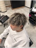 メンズパーマ金メッシュツイスパマッシュウルフ