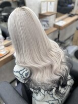 リリィー(LILY)&nbsp;【LILY】　ホワイト ブラック　☆　担当　しおん