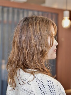 スイ(Sui) ロングレイヤーパーマ