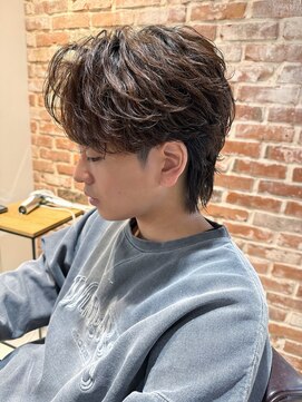 前髪上げも下ろしOK!!シースルーセンターパートフェザーパーマ