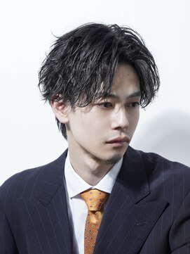 アルファ 新宿(alpha) フェザーパーマ/ブルーブラック/刈り上げセンターパート[新宿]