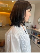 コーラー(KHORA) レイヤーミディアムボブ