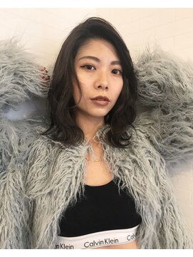 バンクスヘアー(BANK'S HAIR) 外国人風　８０s　wavy lob