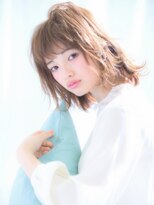 アイビー(Ivy)&nbsp;ウルフ　くびれセミディ　無造作カール