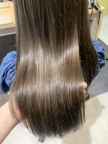 ハブ(hub)&nbsp;天神今泉/ツヤ髪グレージュ